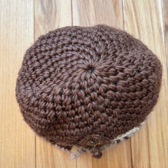 Brown Crochet Floral Bead Accent Embellishment Hat - Picture 5 of 10